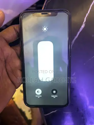 Apple iPhone XR 64 GB Black