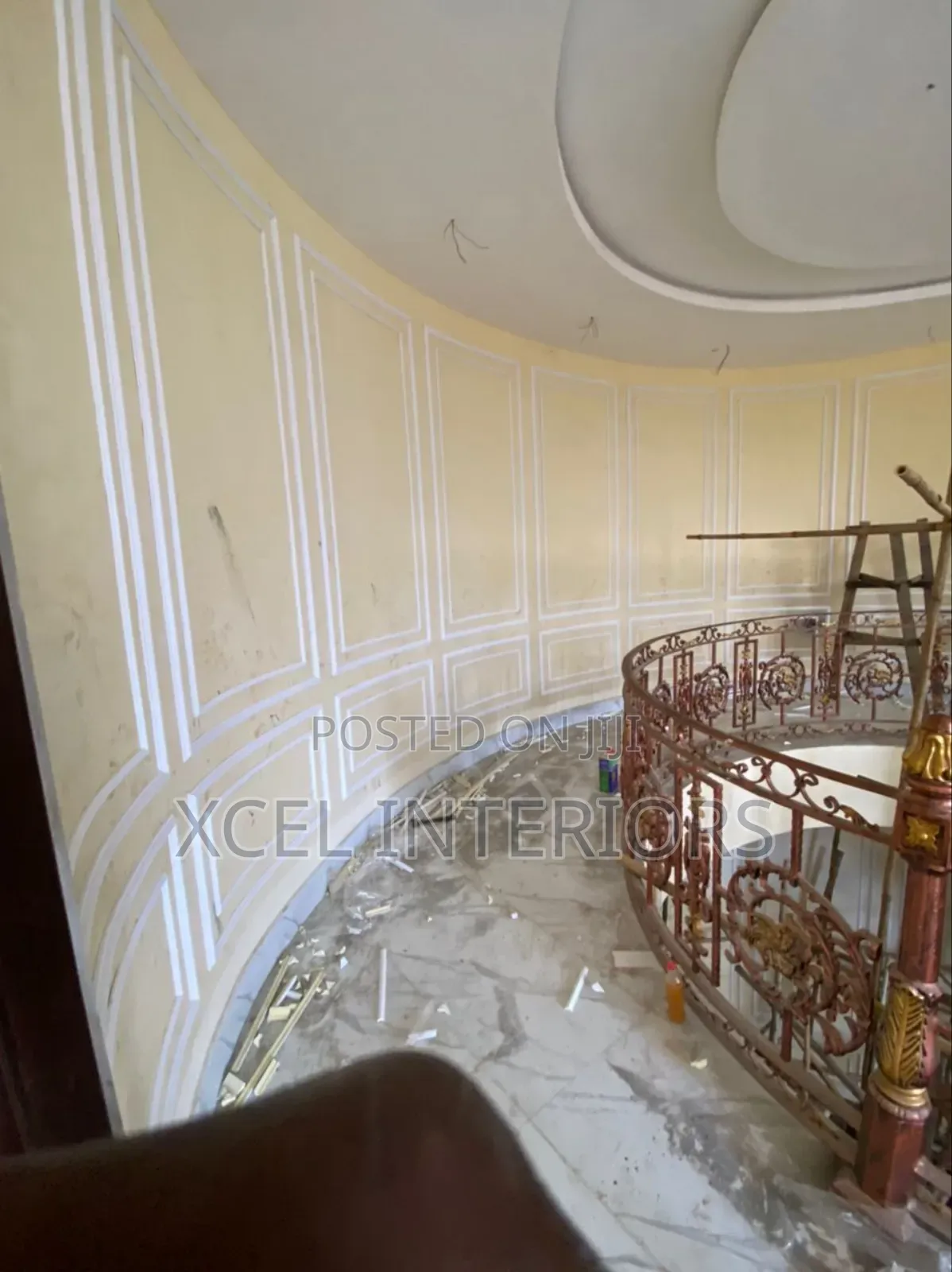Wainscoting / Wall Cornice at 3800 Per Length