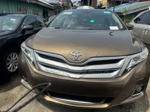 Toyota Venza Limited AWD V6 2013 Brown