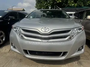 Toyota Venza XLE AWD V6 2013 Silver