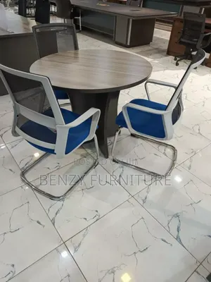 Round Meeting Table