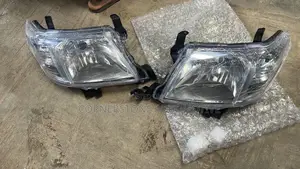 Head Lamp Hilux 2012
