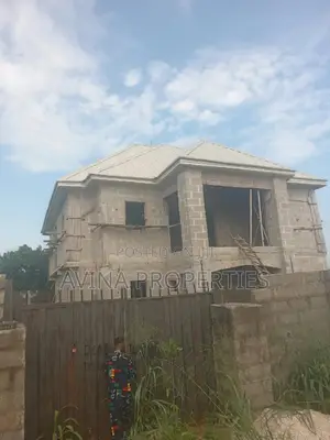 5bdrm Block of Flats in Owerri for sale
