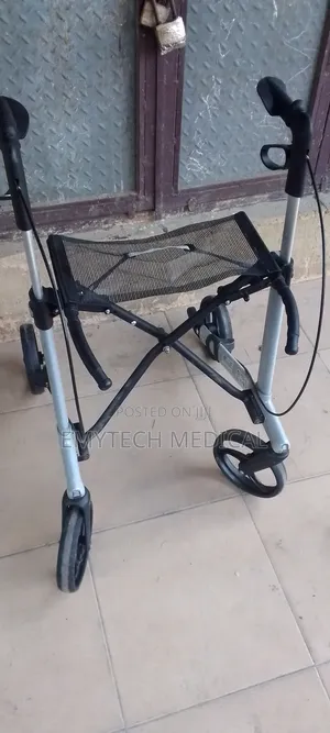 Foldable Wheel German Walker