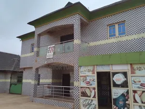 Photo - Big Hall Along Igbo- Olomu Ishawo Rf
