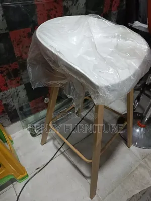 Bar Stool With Iron Leg