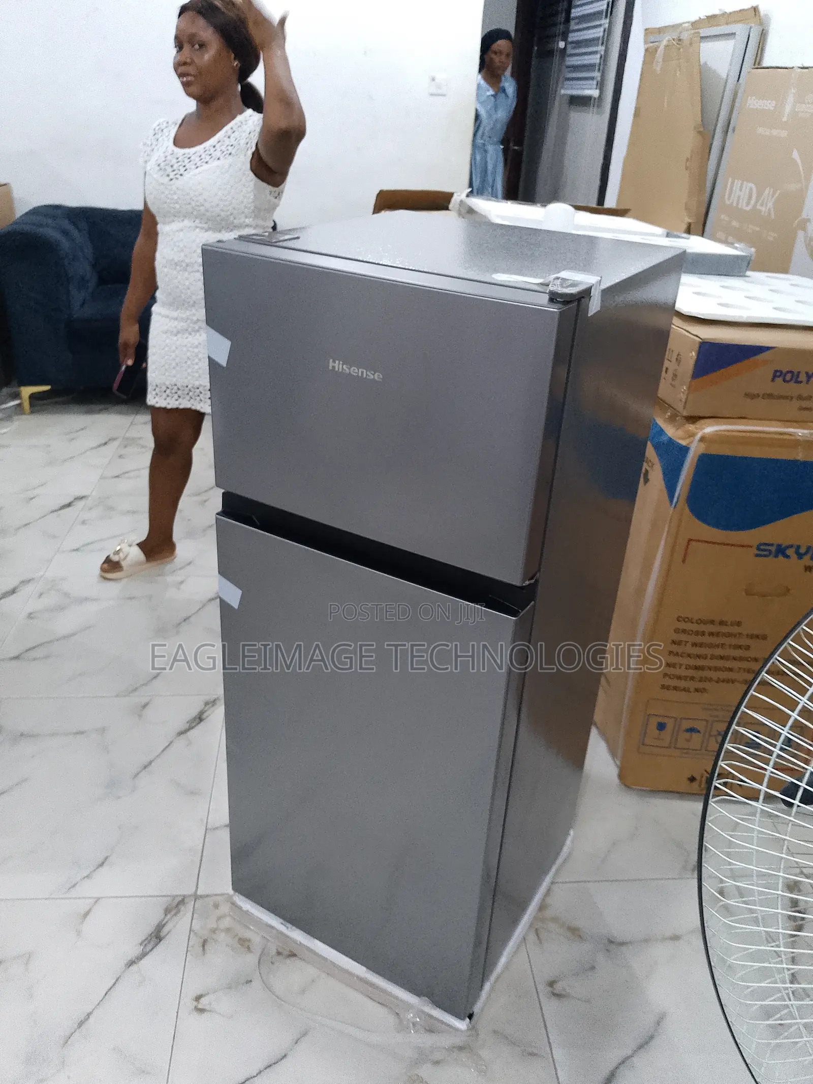 High-Capacity Hisense 124L