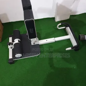 Squat Machine