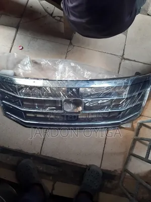 Front Grill Honda Crosstour 2010