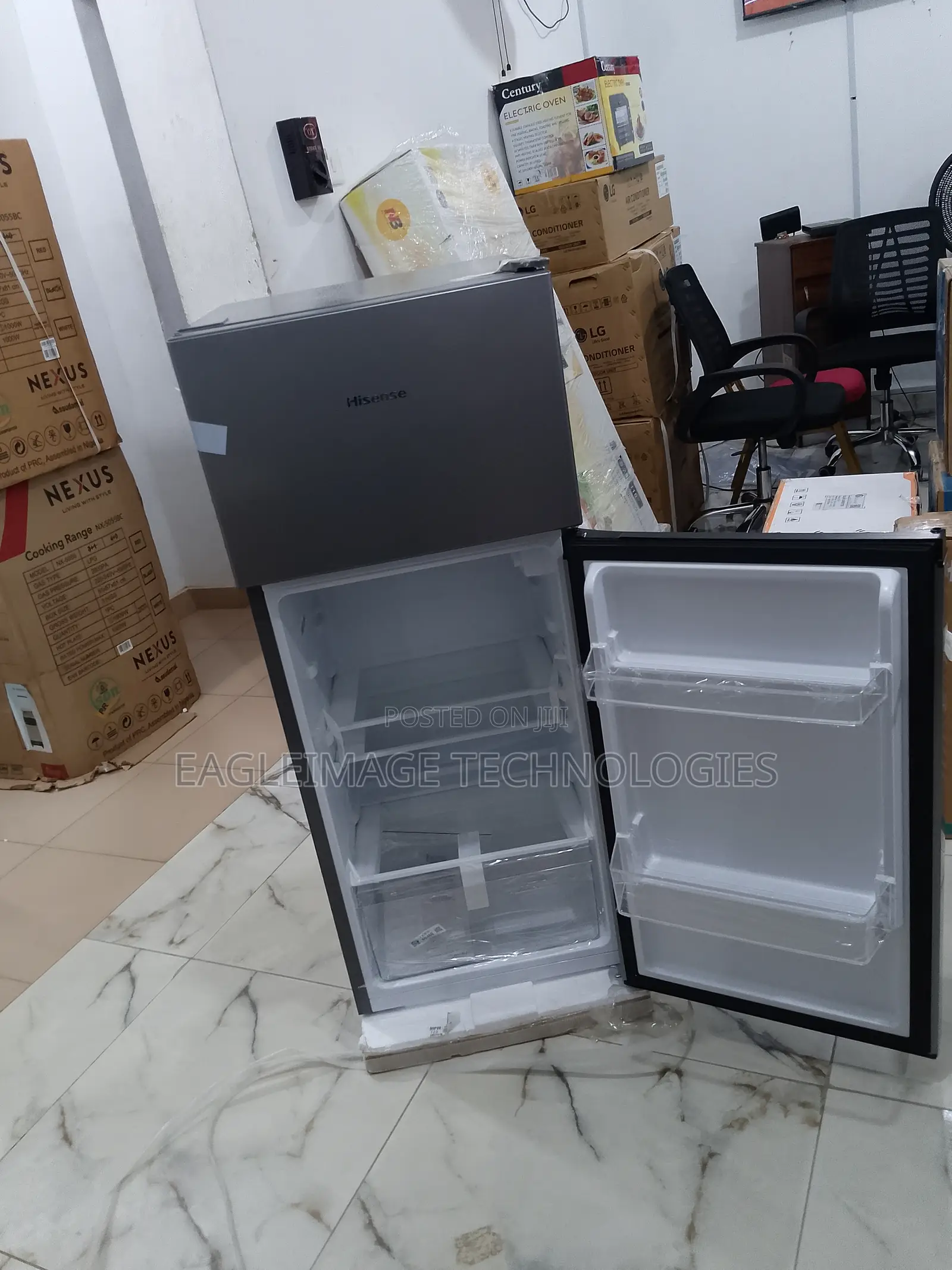 Topnotch Hisense 124L Refrigerator(172dr)