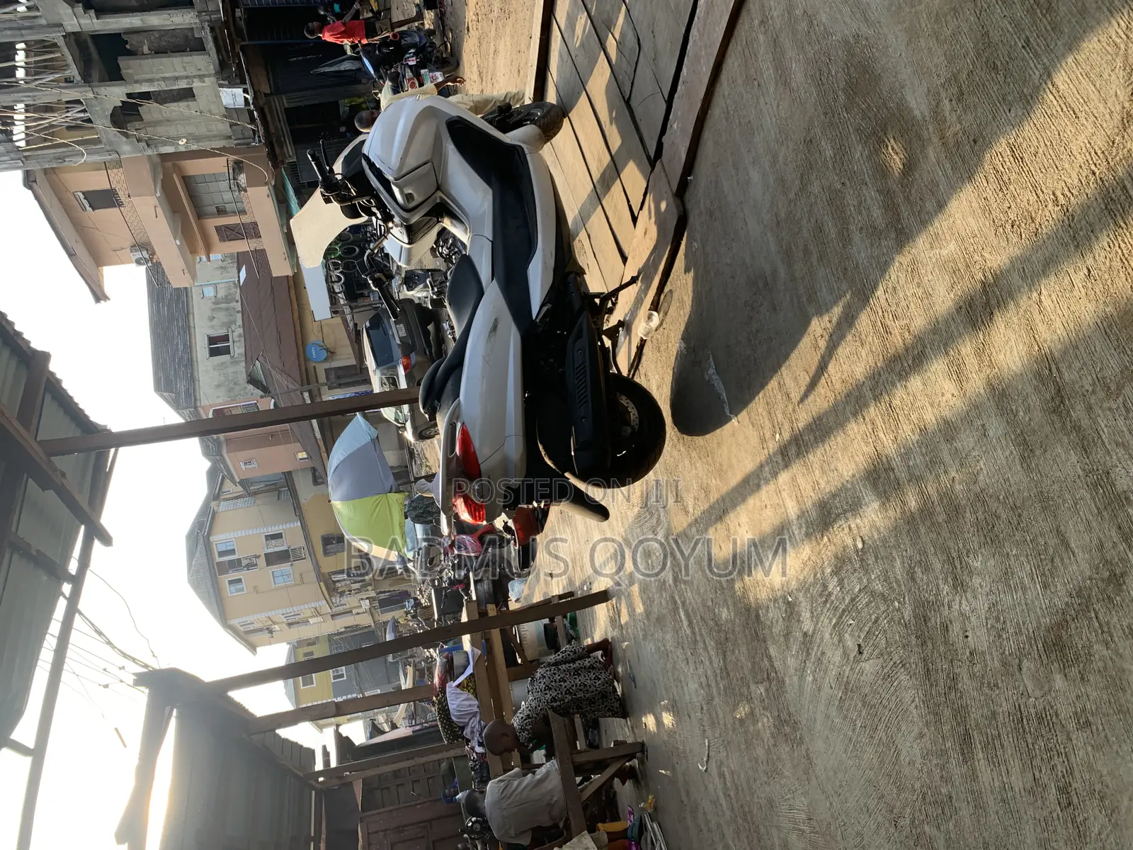 Yamaha Majesty 2012 White