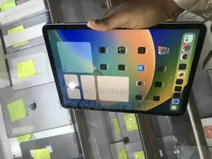 Apple iPad Pro 11 (2022) 256 GB Gray