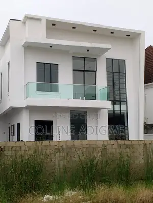 5bdrm Duplex in Chevron for sale