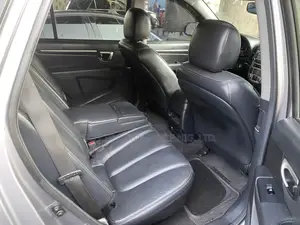 Hyundai Santa Fe 2.7 4WD 2008 Silver
