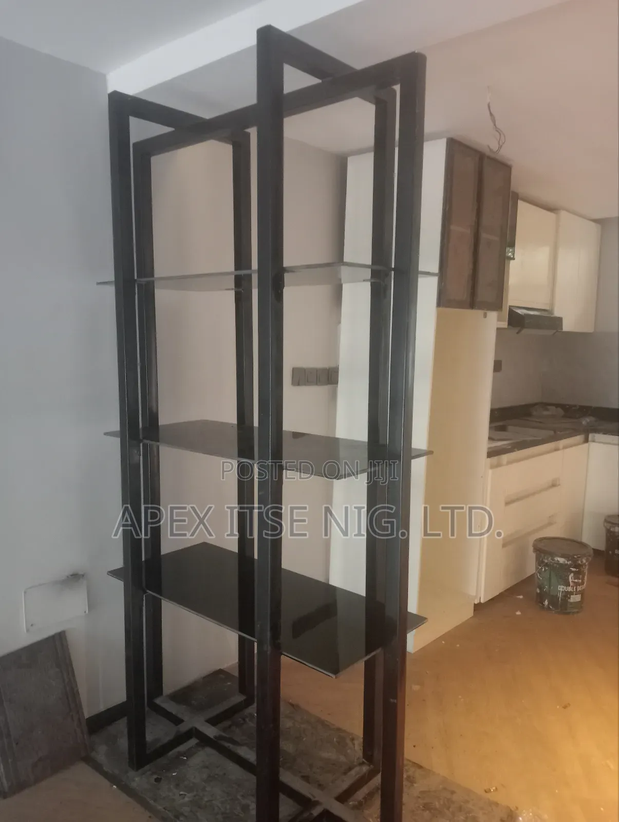 Interior Flower Vast Metal Stand