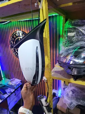 C300 2017 Right Side Mirror