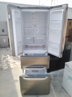 Side by Side Fridge and Freezer