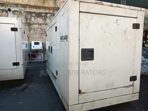 30kva Old Model Perkins Soundproof Generator for Sale