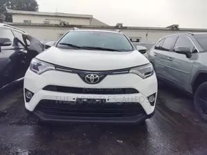 Toyota RAV4 2018 White