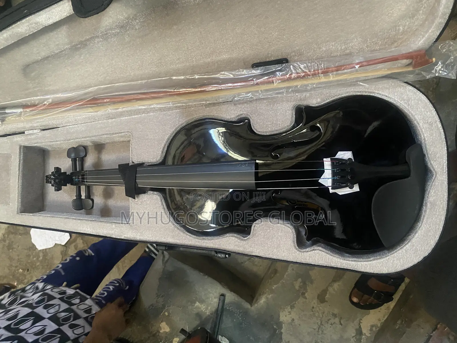 4/4 Violin Black