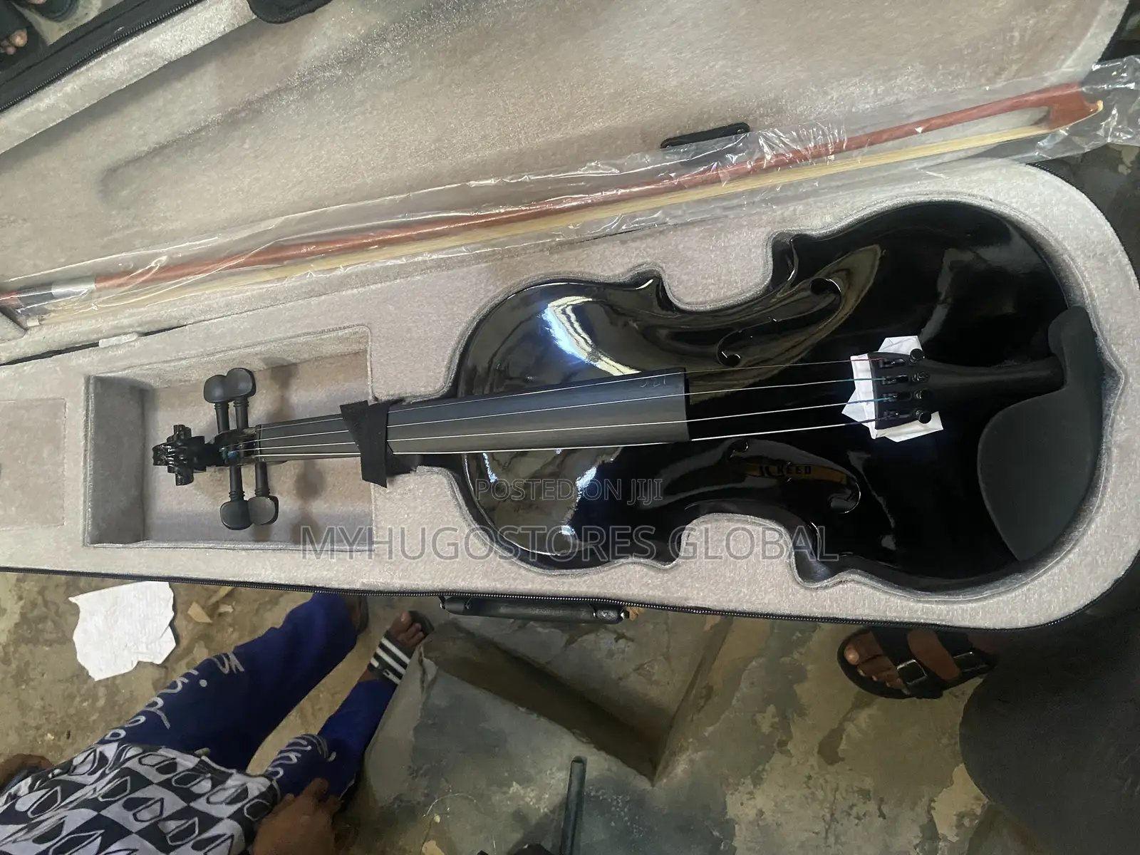 4/4 Violin Black