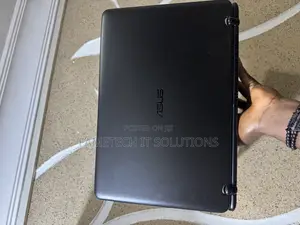 Photo - Laptop Asus Q534UX 16GB Intel Core I7 HDD+SSD 2T