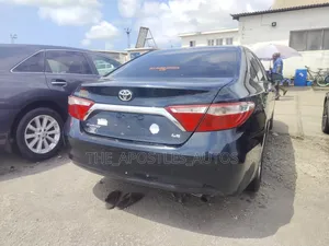 Toyota Camry 2016 Gray