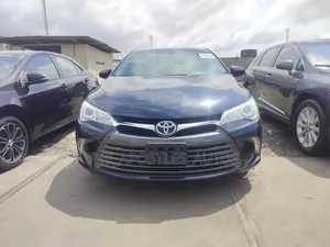 Toyota Camry 2016 Gray