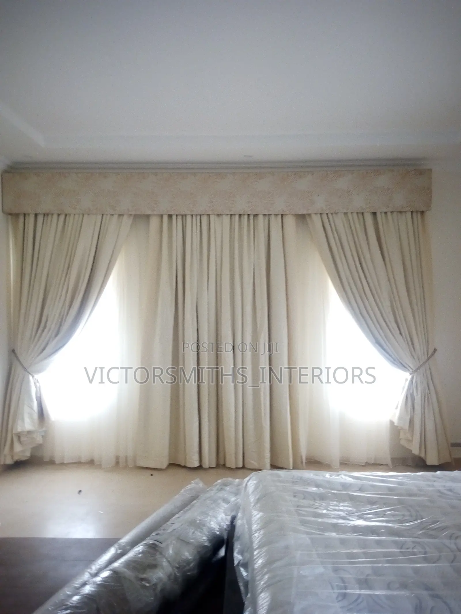 Luxury Curtains Fabric for Madam Room