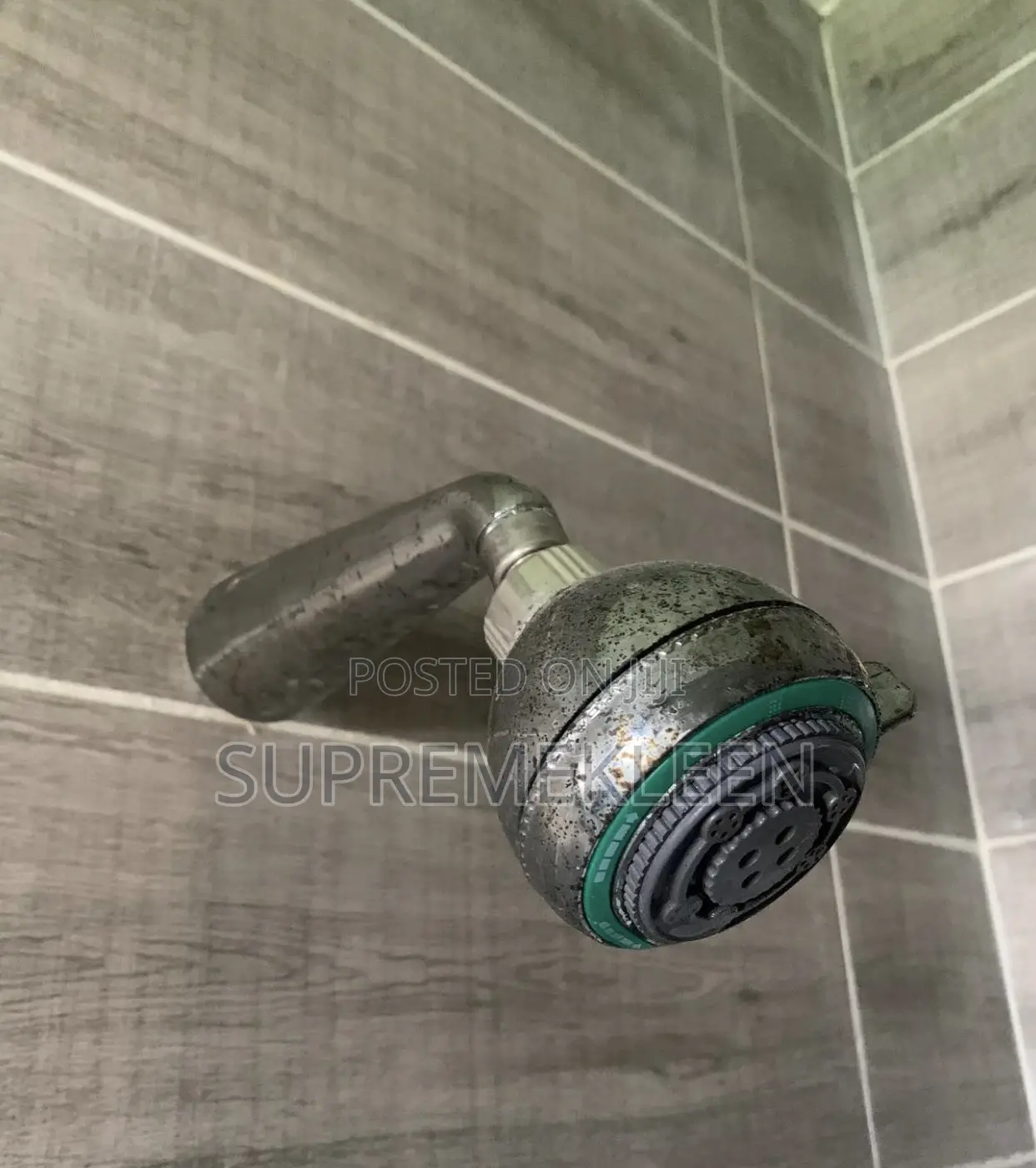 Deep Bathroom Accessories Cleaning Service