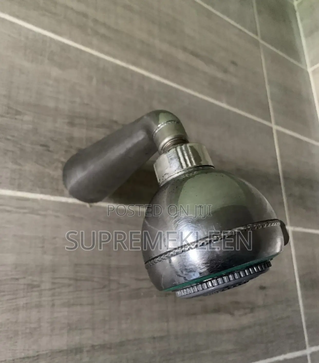 Deep Bathroom Accessories Cleaning Service