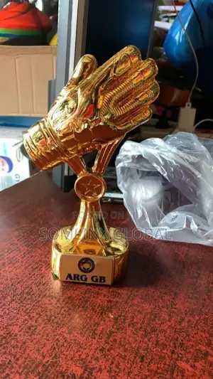 Trophy Glove, Best Goalkeeper