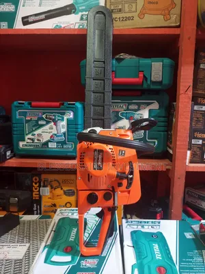 Okem Gasoline Chainsaw Machine 20"