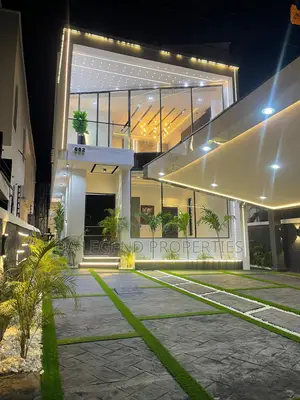 5bdrm Duplex in Lekki for sale