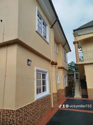 2bdrm Block of Flats in Sars Road, Obio-Akpor for rent