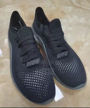 Literide 360 Pacer Sneakers