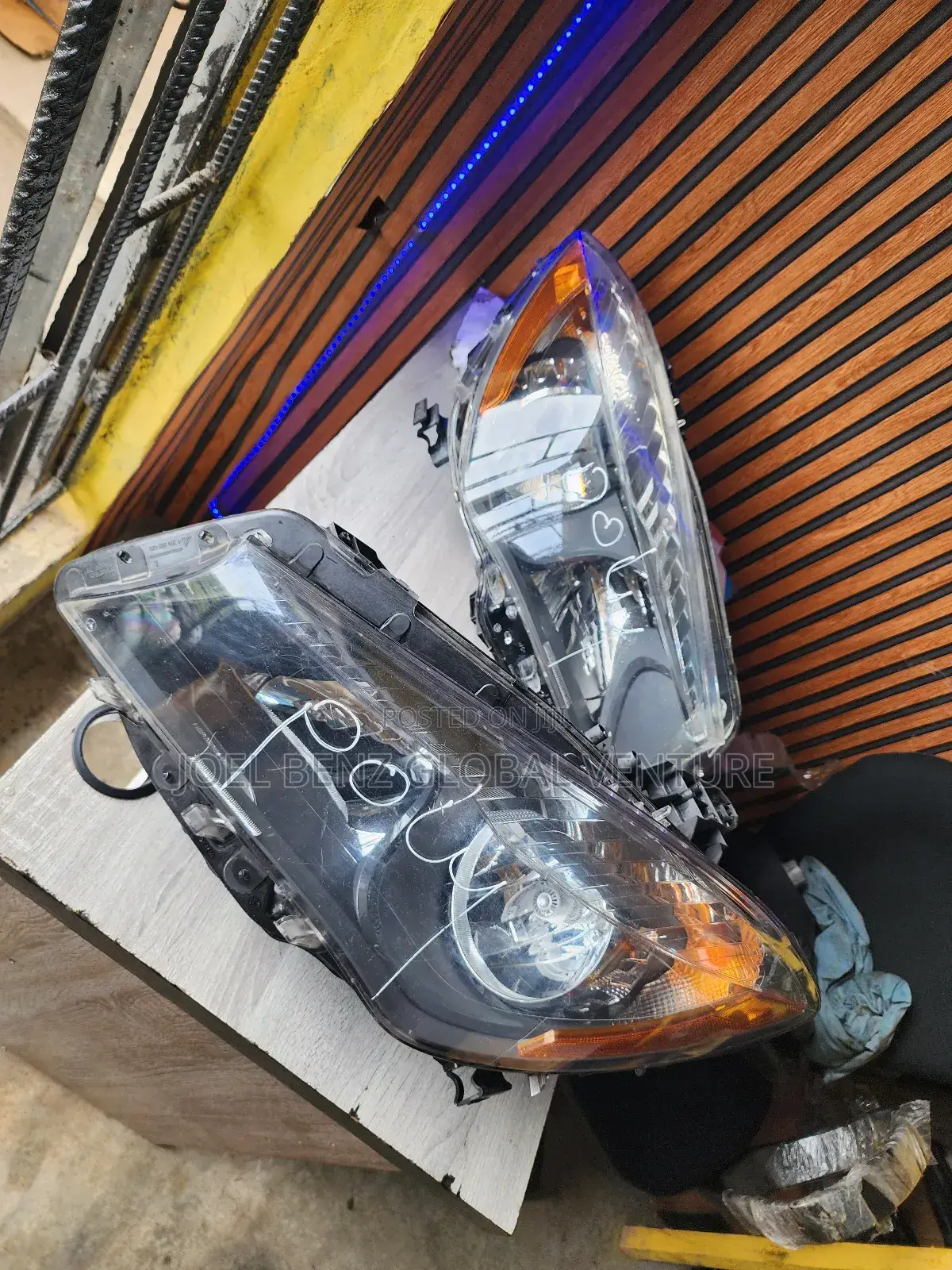 CLA250 Non Charger Headlight
