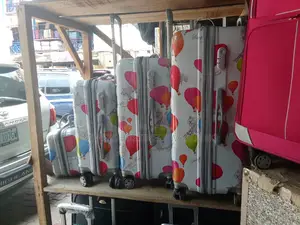 Travelling Bos-Set of 4