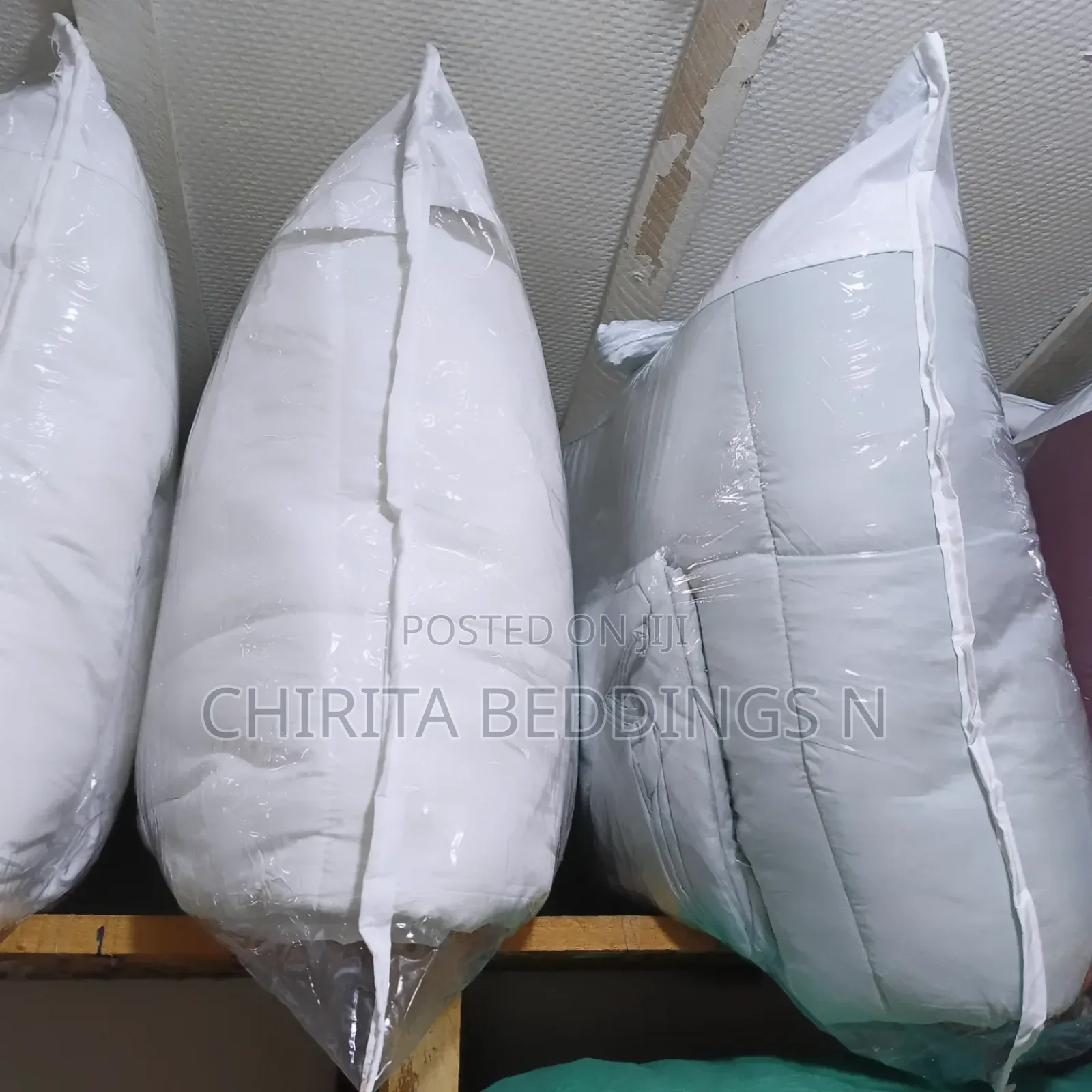 Plain Bedsheet N Duvet Set