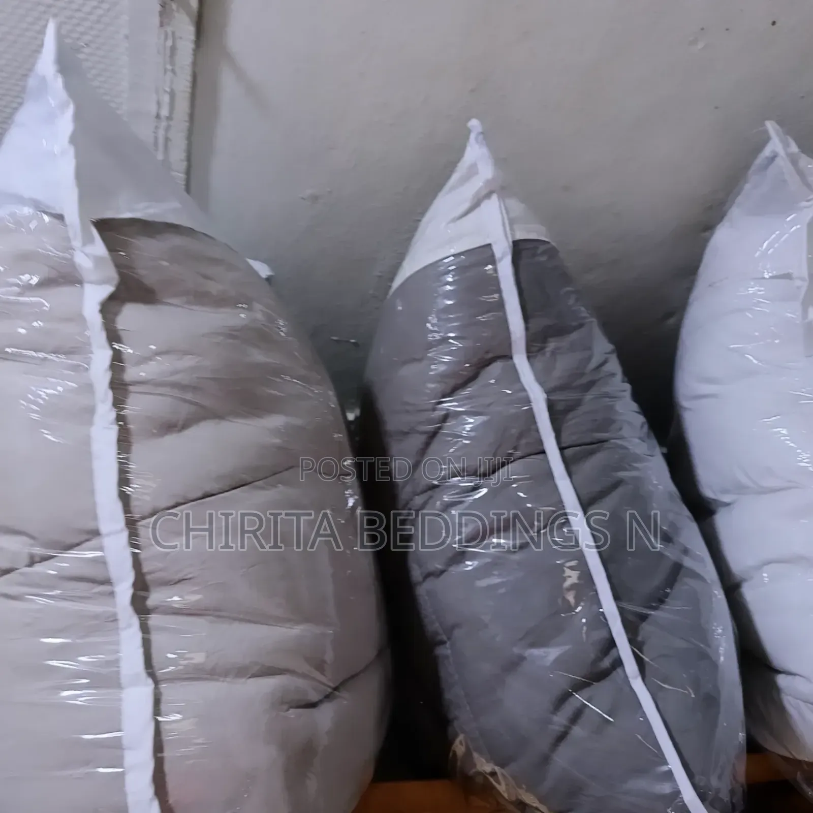 Plain Bedsheet N Duvet Set