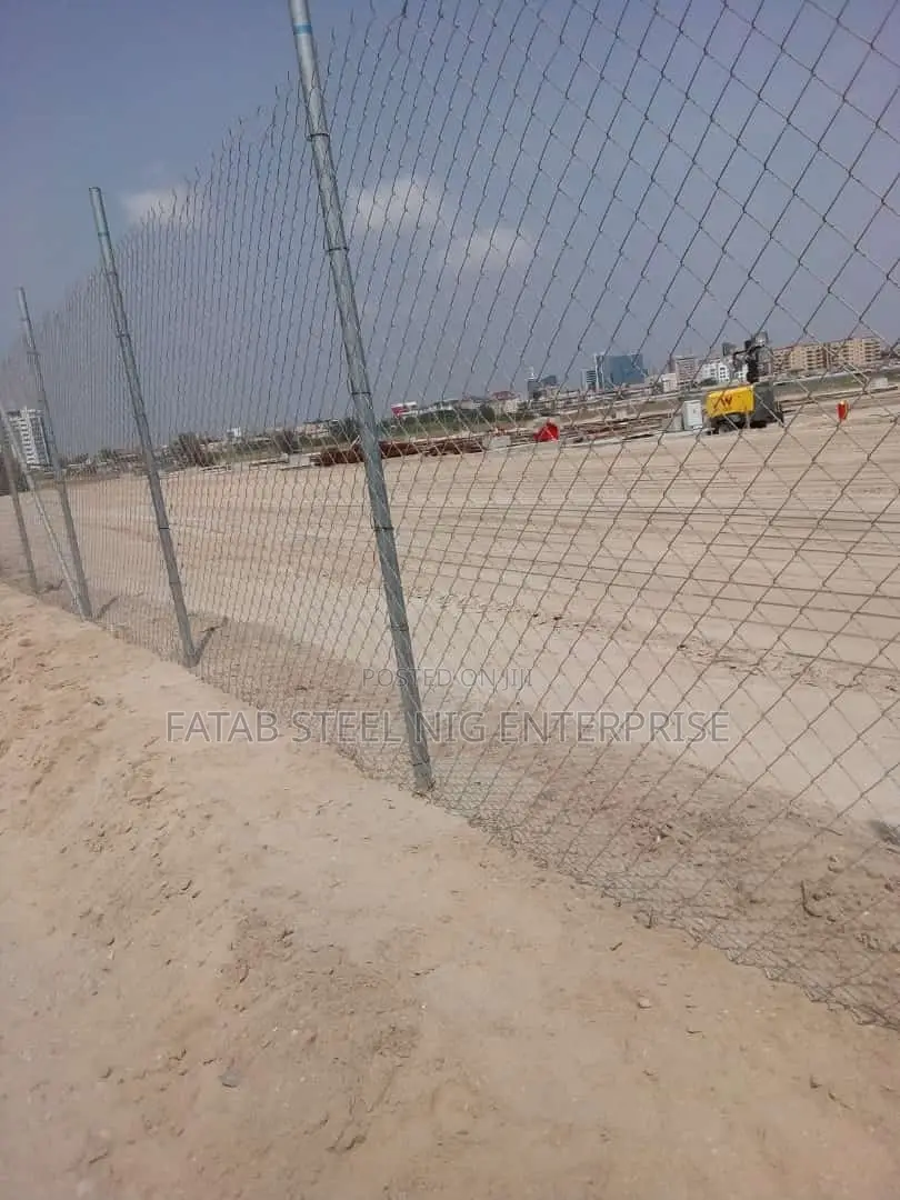8ft Galvanise Chainlinks Perimeter Fence