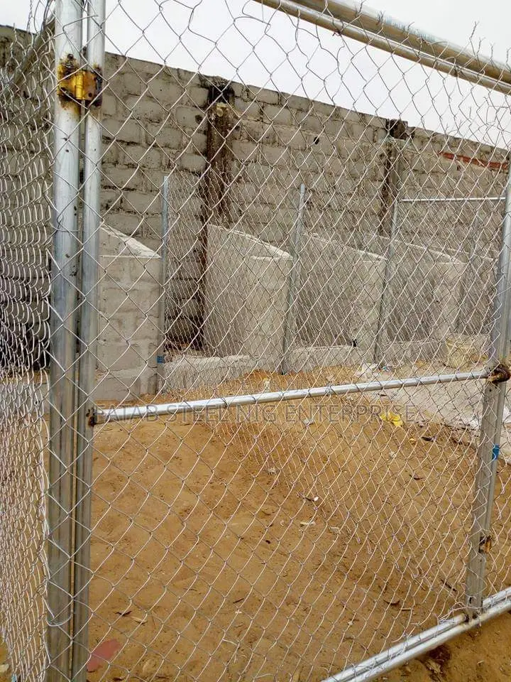 8ft Galvanise Chainlinks Perimeter Fence
