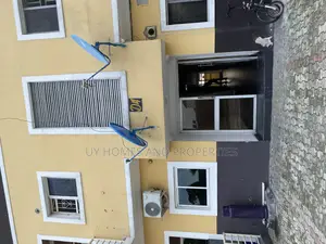 2bdrm Block of Flats in Garden Heights, Port-Harcourt for sale