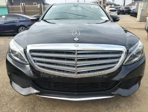 Mercedes-Benz C300 2015 Black