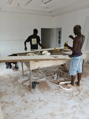 Model Kitchen Cabinet
