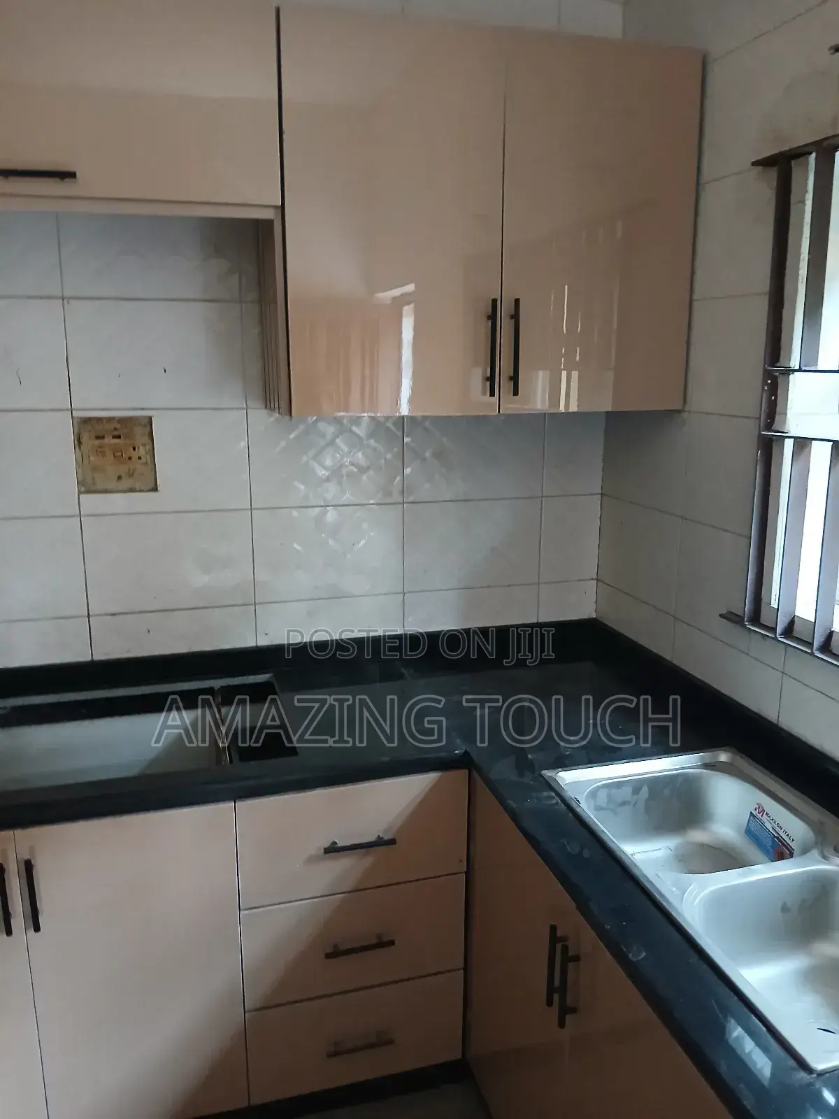Kitchen Cabinet