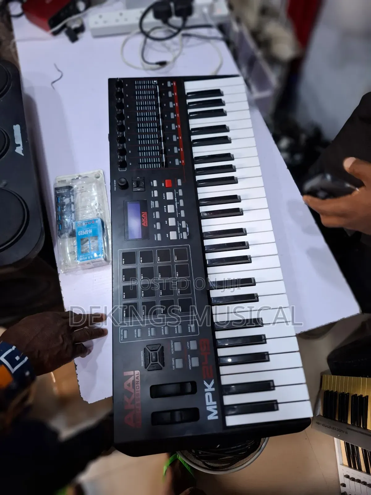 AKAI Professional MPK 249 Midi Keyboard Controller