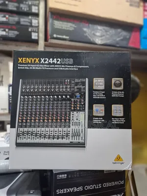 Photo - Behringer 24 Channels Mixer XENYX USB/Audio Interface