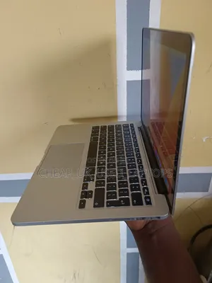 Laptop Apple MacBook Pro 2015 8GB Intel Core i5 SSD 256GB