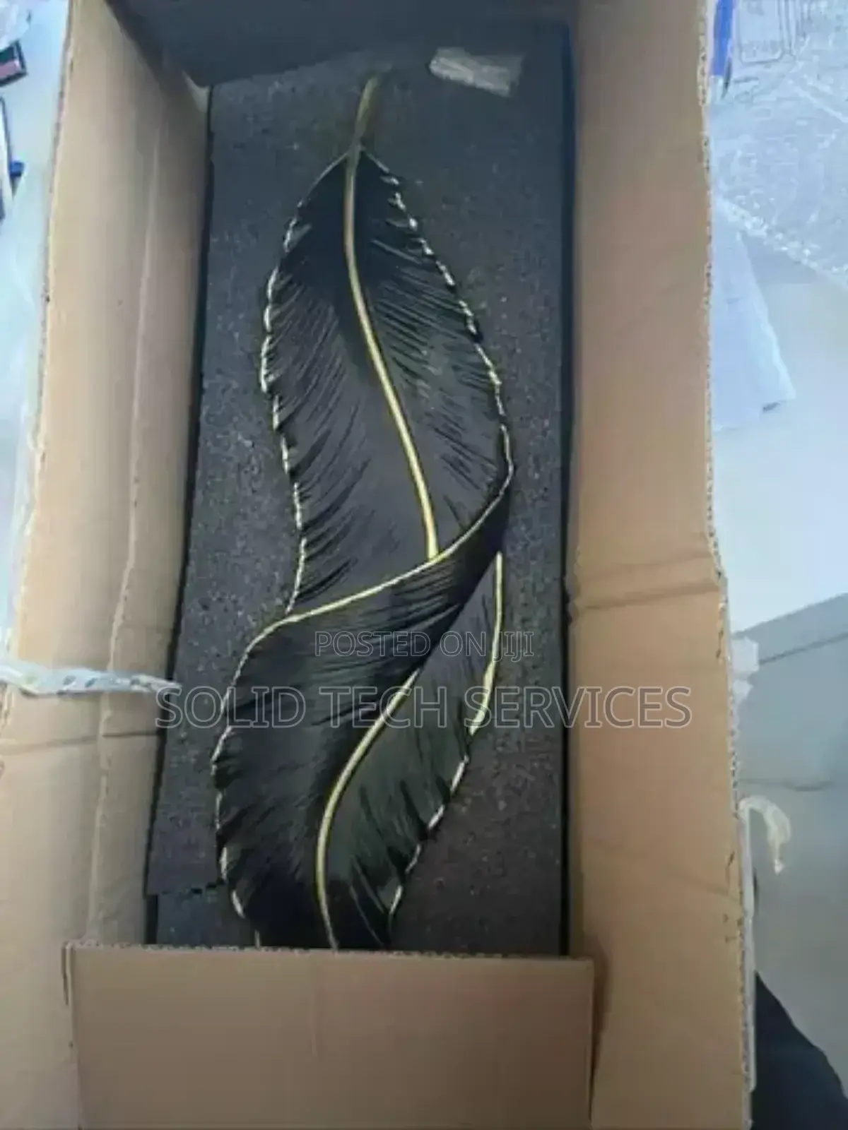 Feather Wall Lamp Leaf Light Black Body